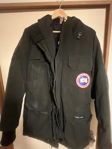 Canada Goose 블랙 다운 자켓