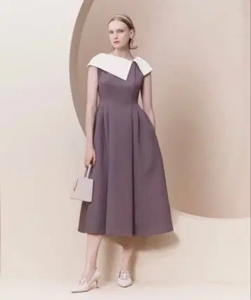 CELFORD 홀드 컬러 플레어 드레스