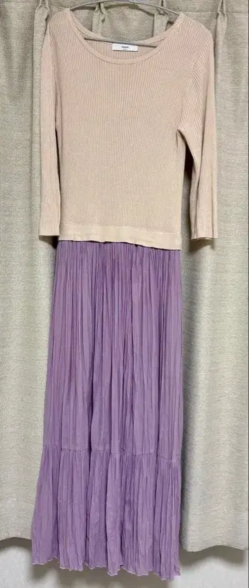 Discoat 이소재 절개 롱 원피스