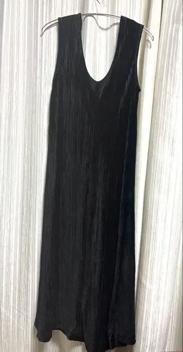 Classical Elf 블랙 슬리브리스 롱 원피스 S 사이즈