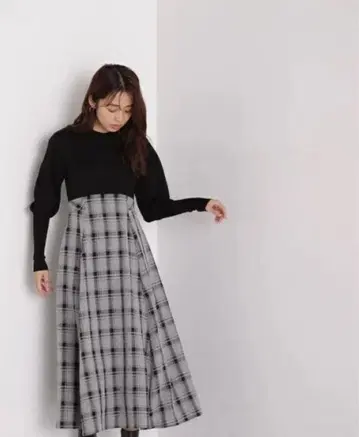 체크 도킹 니트 원피스 블루