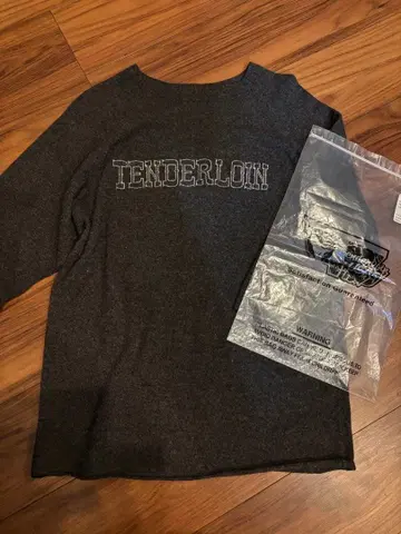 텐더 로인 NFL 캐시미어 니트 tenderloin 스웨터 칠분