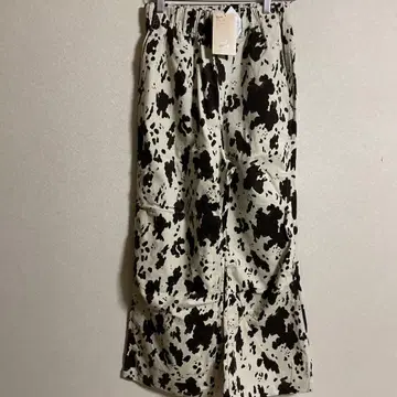 이번 시즌 최신작 니코앤드 프린트 코듀로이 팬츠