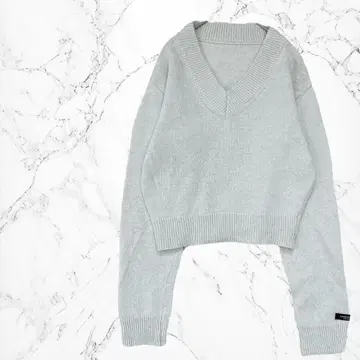 한국제 라무즈울 혼방 V넥 심플 돌려입기 발군 니트 피스네임 고품질