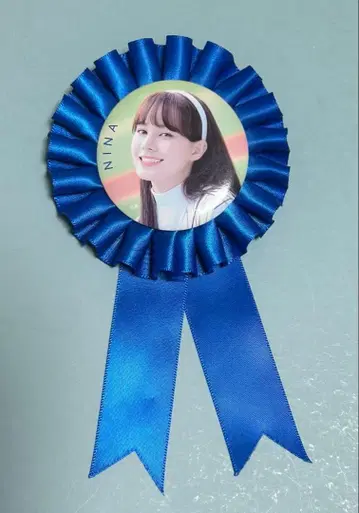 NiziU 니나 로제트 캔뱃지