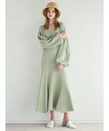 [ ELENDEEK ] 민트 그린 긴팔 플레어 원피스