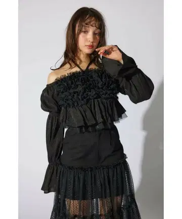 rienda 프릴 오프숄더 상의 블랙 택 포함