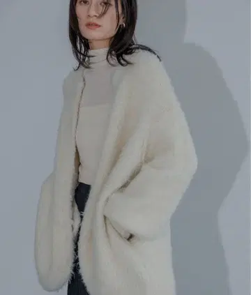 Apartbylowrys 샤기 롱 키넥 가디건 미사용 새상품