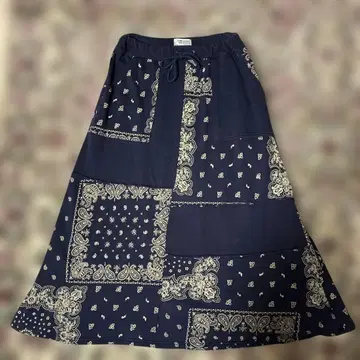 CUBE SUGAR 반다나 패턴 롱 스커트 새상품급