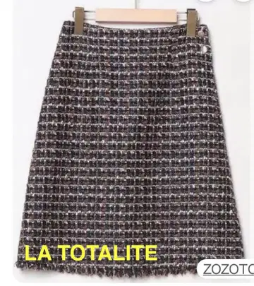 La TOTALITE 트위드 스커트
