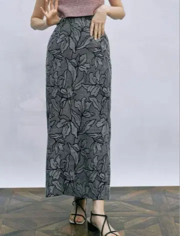 LAGUNAMOON 플라워 자카드 내로우 스커트 S 사이즈 블랙