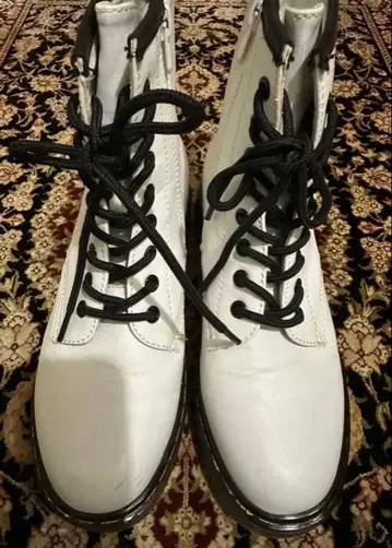 AirWair 화이트 레이스업 워크 부츠