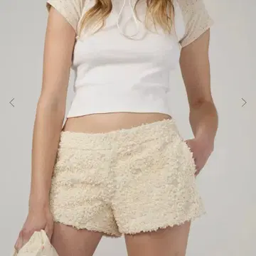 【GLOWNY】SCALLOPED LACE MINI SKORT グロウ二ー GLOWNY】SCALLOPED LACE MINI SKORT グロウ二ー