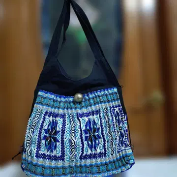 자수 숄더백 몽족 리메이크 백 테이프 레이스