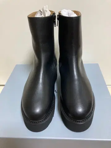 새상품, 미사용 카미난도 부츠