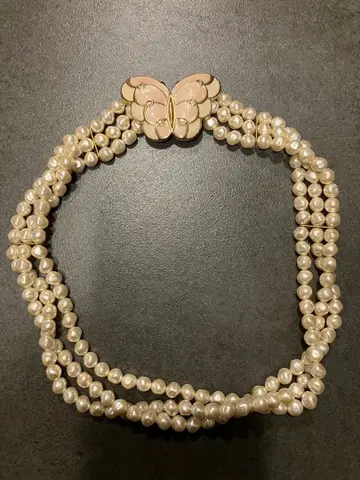 버터플라이 모티브 펄 목걸이 AVON