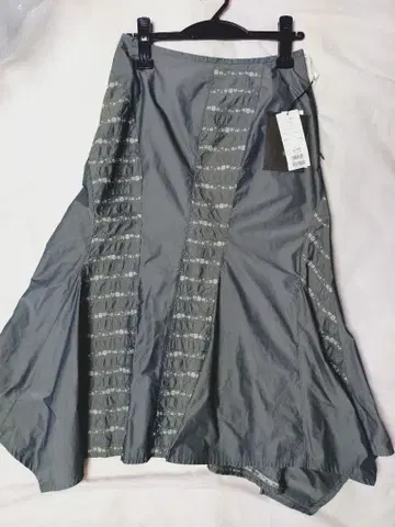 마리나 그레이 플레어 스커트 M 사이즈