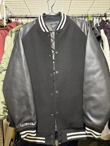 ( 금일 한정 ) URBANRESEARCH 바시티 자켓