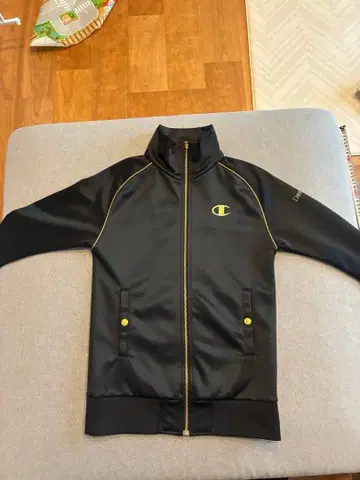 DRESSCAMP x Champion T-REX 저지