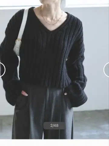 noble 벌키 와이드 리브 숏 니트