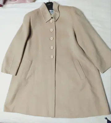 핑크 베이지 램스울 코트 버튼 달린 사이드 포켓 코트