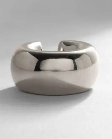 COCOSHNIK 실버 할로우 이어커프 와이드 후프