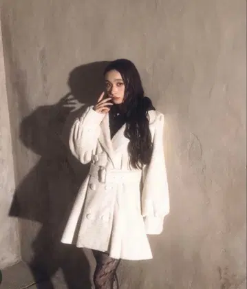 bubbles 세일러 카라 플레어 코트 화이트