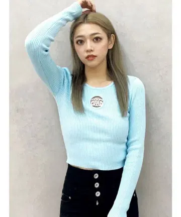 GYDA 크루넥 니트탑