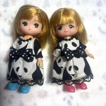 미키와 마키 의류 세트입니다