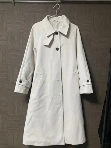 GU 롱 코트 화이트 허리 벨트 포함