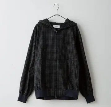WHIMSIC 체크 지퍼 후디 셔츠 (블랙)