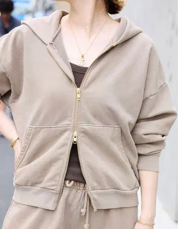 미사용 새상품! 두지엠 클라세 ASHER LA Rosie Hoodie