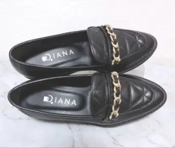 DIANA 블랙 퀼팅 체인 통굽 로퍼 23.5