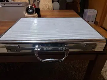 알루미늄 아타셰 케이스 실버