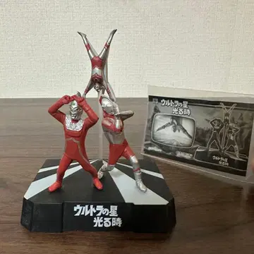 울트라의 별 빛날 때 피규어