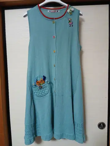 알베로베로 돼지 씨와 꽃 모티브 롱 베스트