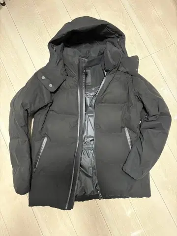 데상트 올테라인 미즈사와 다운 앵커 XL