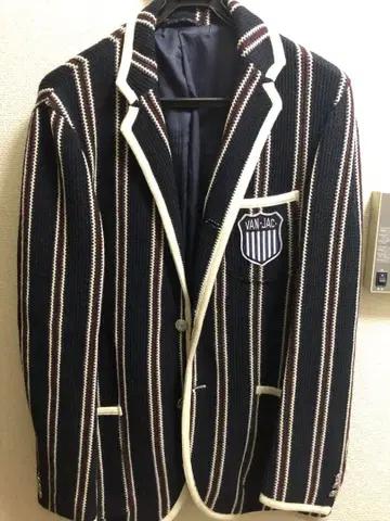VAN JAC 스트라이프 테일러드 자켓 LL