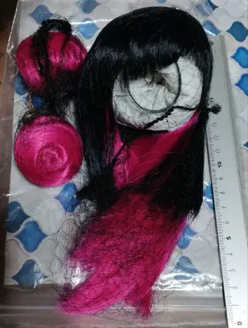 약 9인치 인형용 가발 블랙 핑크 양도합니다