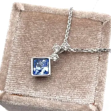 [ 새상품급 ] 스와로브스키 목걸이 블루 크리스탈 스퀘어 실버 톤