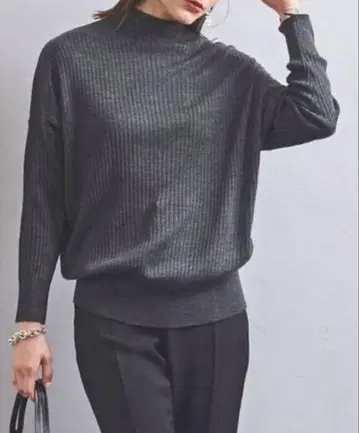 유나이티드 애로우즈 리브 하이넥 돌먼 슬리브