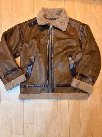 EMODA 합성 피혁 무스탕 코트