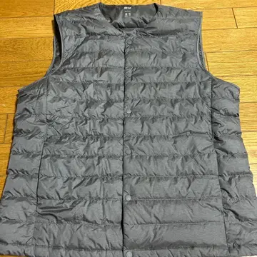 유니클로 다운 베스트 남성용 L