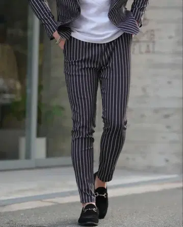 BELINDA 스트라이프 슬랙스 블랙