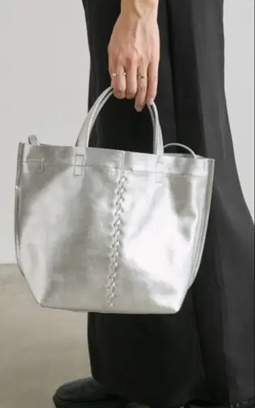 ear PAPILLONNER 센터 포인트 토트백 S 사이즈 실버