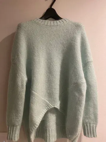 다이애나 민트 그린 긴팔 니트 스웨터
