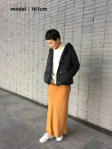 BY 타프타 숏 후드 다운 자켓