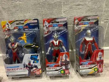 미개봉 울트라맨 액션 피규어 3체 세트