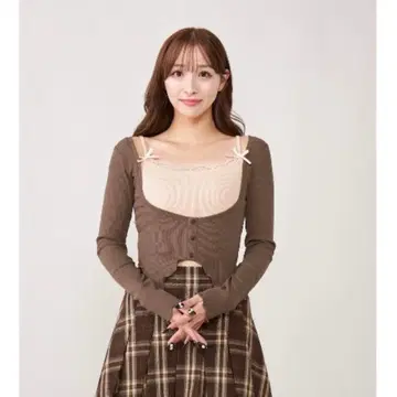 리본 레이스 레이어드 리브 상의 브라운