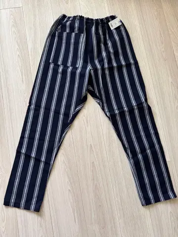 우나기노네도코 MONPE 스트라이프 / 후지마키 백화점 별주 모델